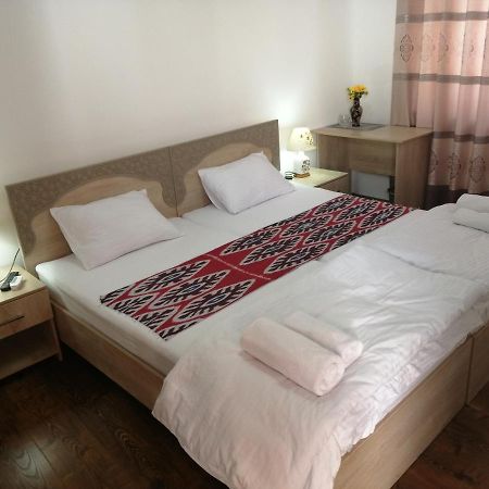 Anis-Pari Hotel Bukhara Eksteriør billede