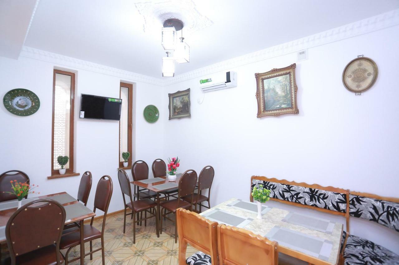 Anis-Pari Hotel Bukhara Eksteriør billede