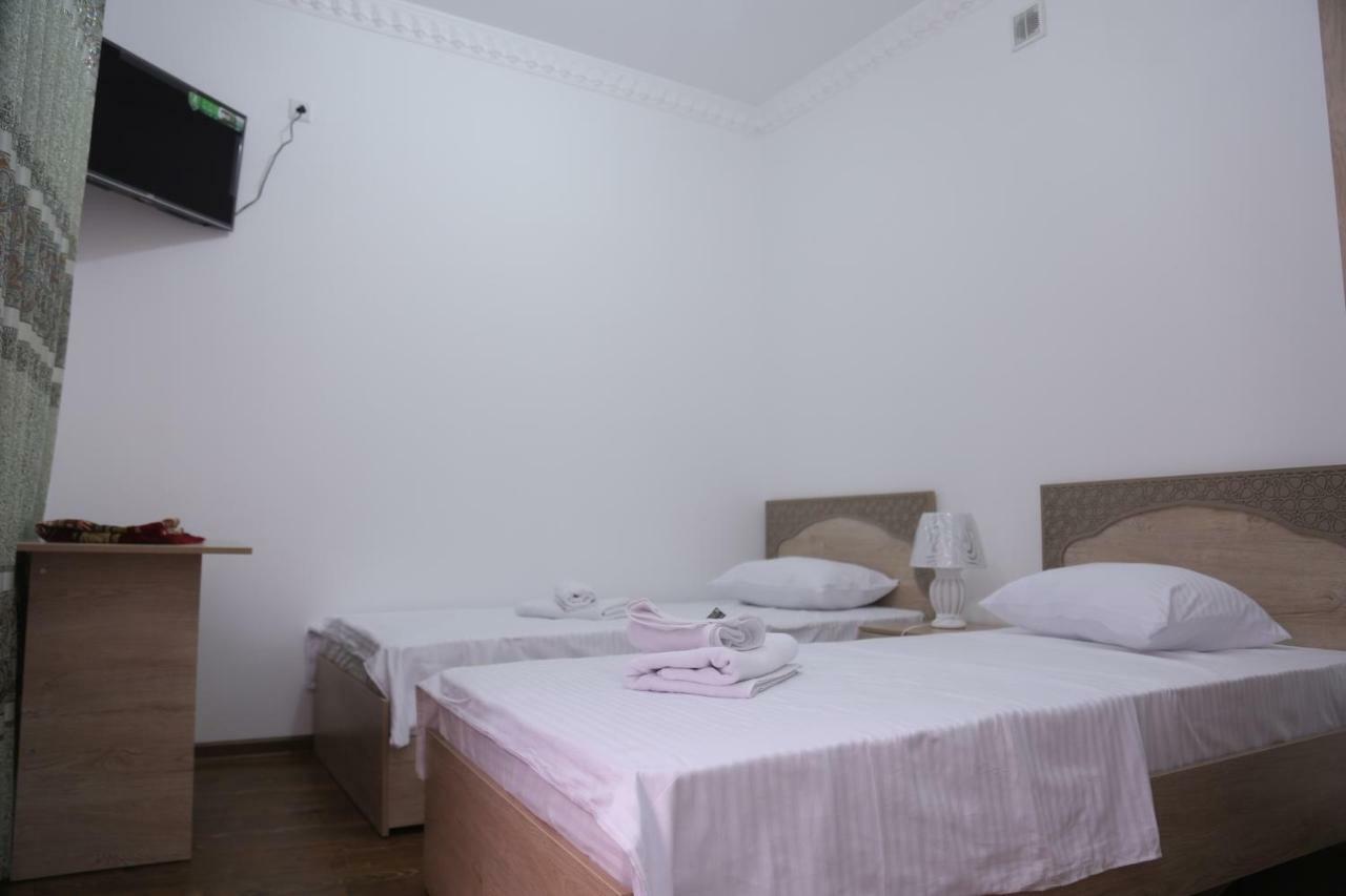 Anis-Pari Hotel Bukhara Eksteriør billede