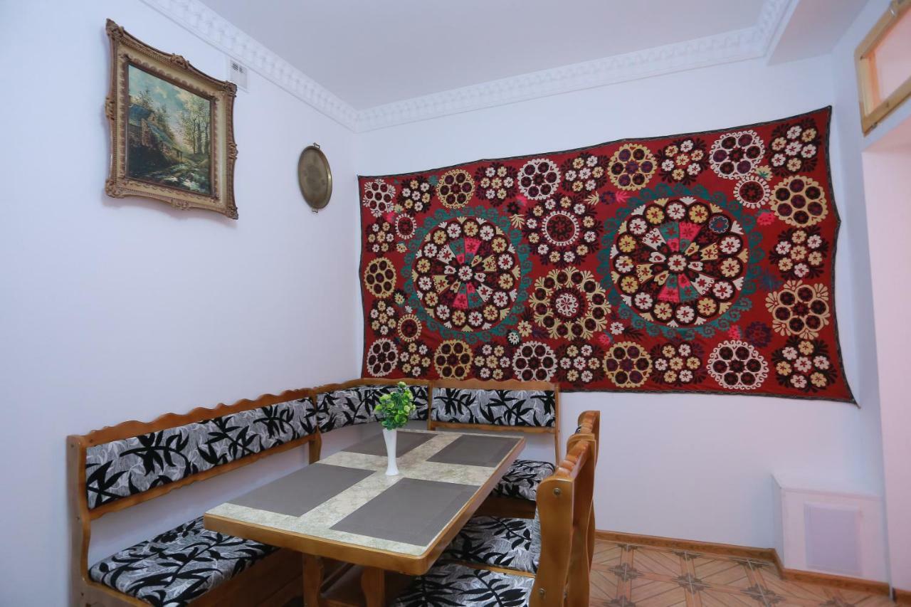 Anis-Pari Hotel Bukhara Eksteriør billede